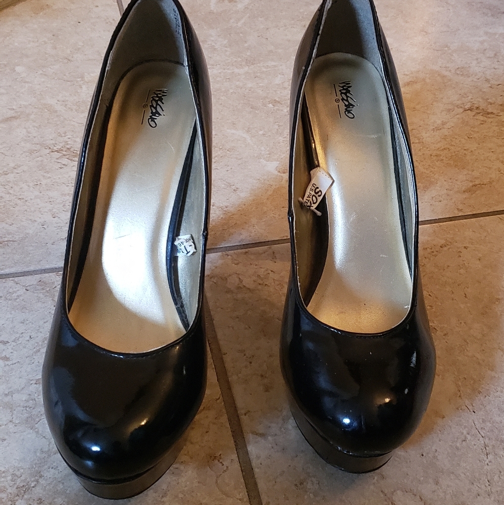 Mossimo high heels shoes